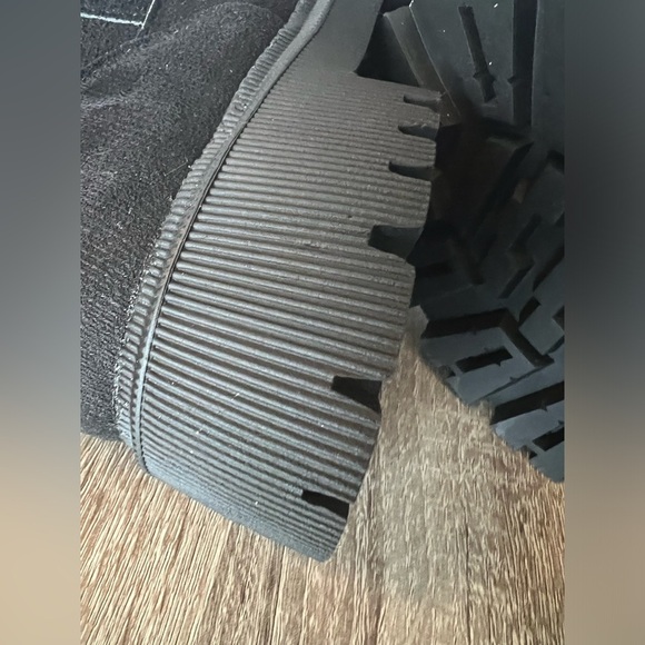 NWOB Cozy Black Suede Chelsea Side zipper booties NEVER WORN - Picture 10 of 15